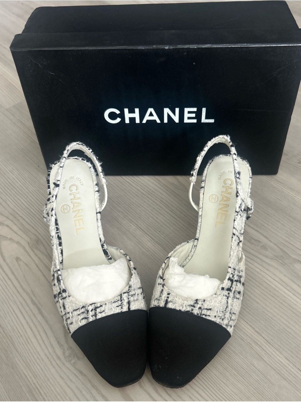 CHANEL White Tweed and Black Cap-Toe Slingback Pumps